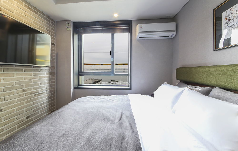 Brown Dot Hotel Gwangan Beach Busan Exteriör bild